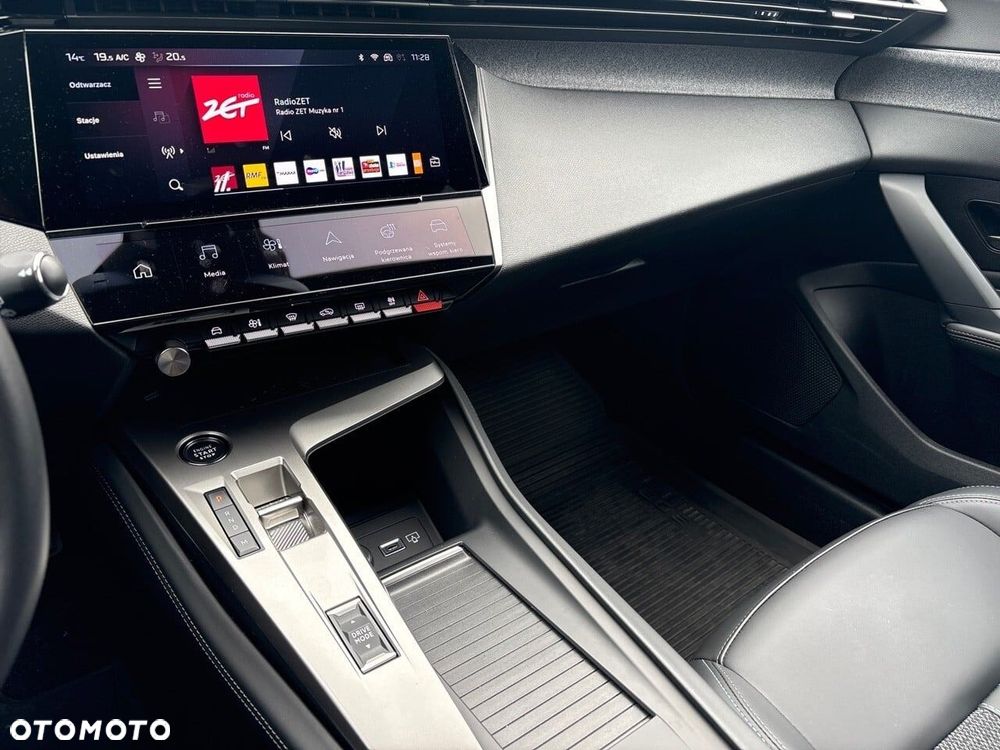 Peugeot 308 1.2 PureTech Allure S&S EAT8 - 19