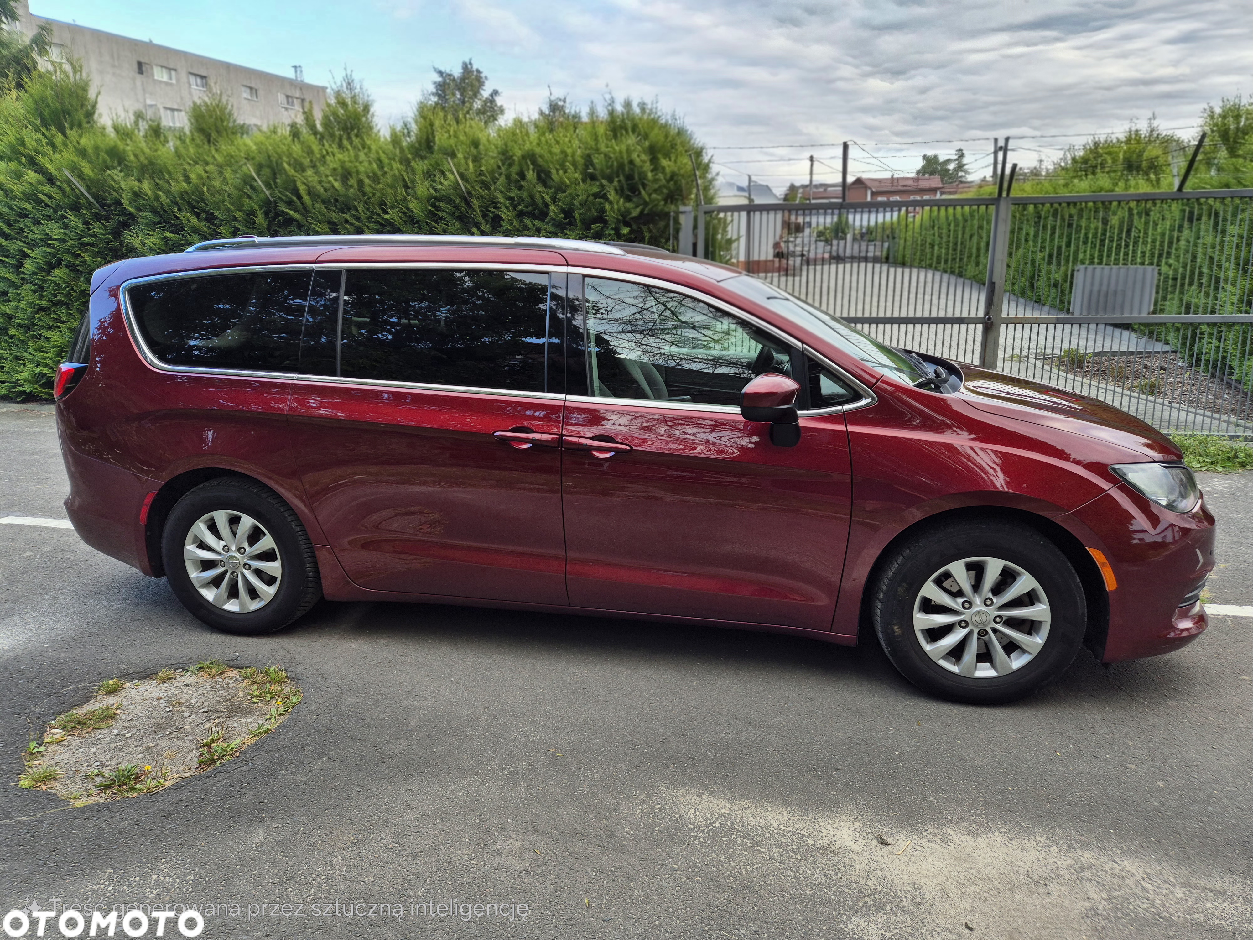 Chrysler Pacifica - 3