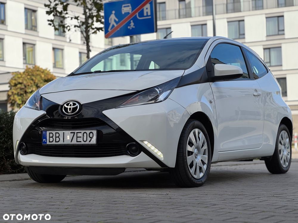 Toyota Aygo x-play touch - 9