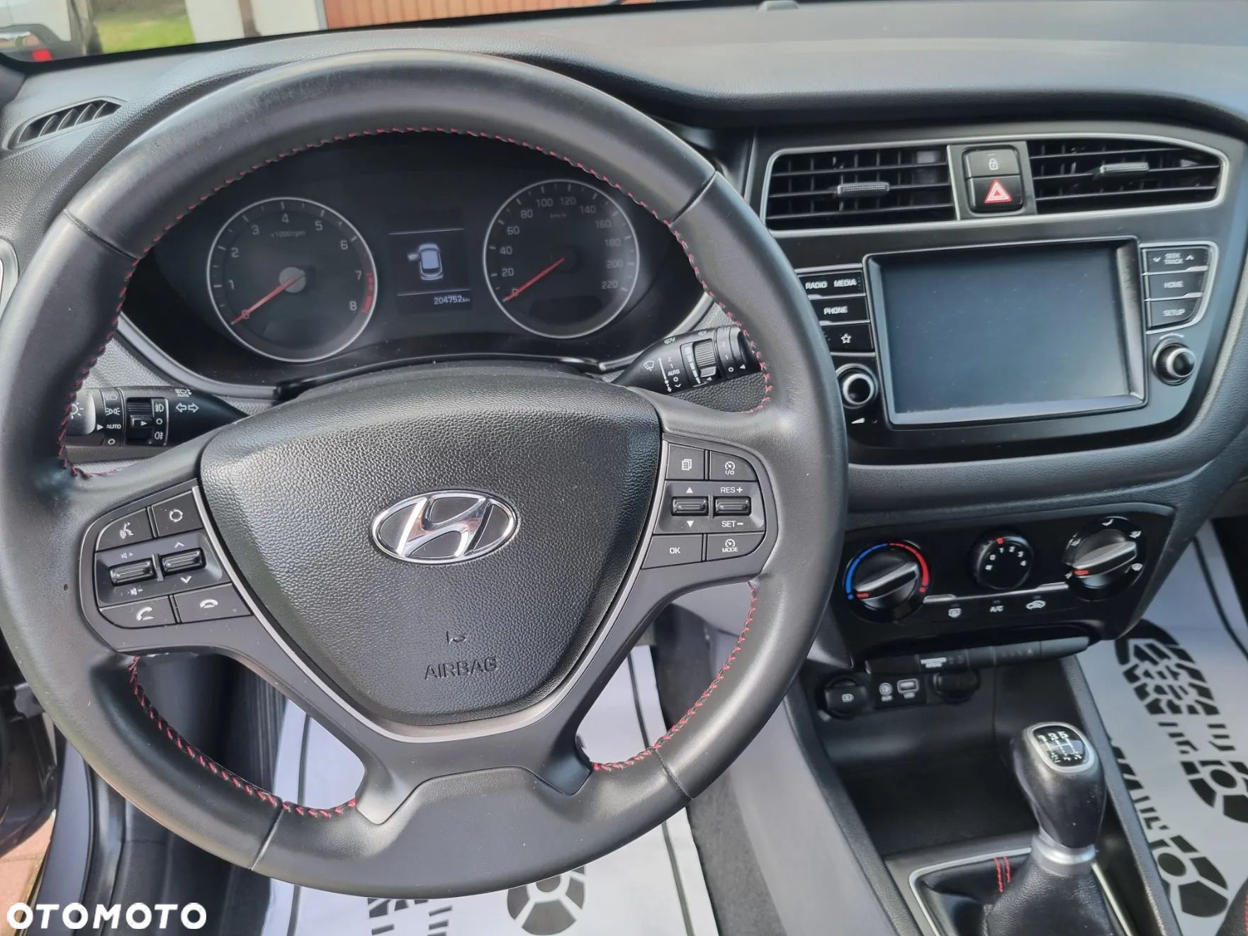 Hyundai i20 blue 1.2 Advantage+ - 32