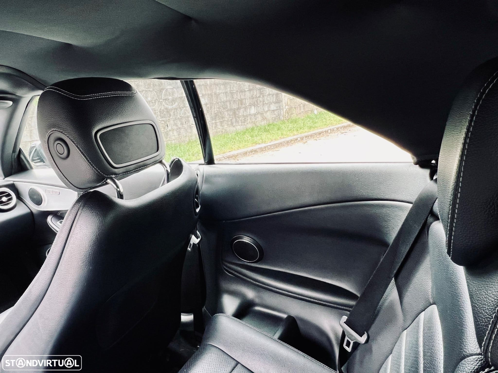 Mercedes-Benz C 200 Coupe 9G-TRONIC AMG Line - 17