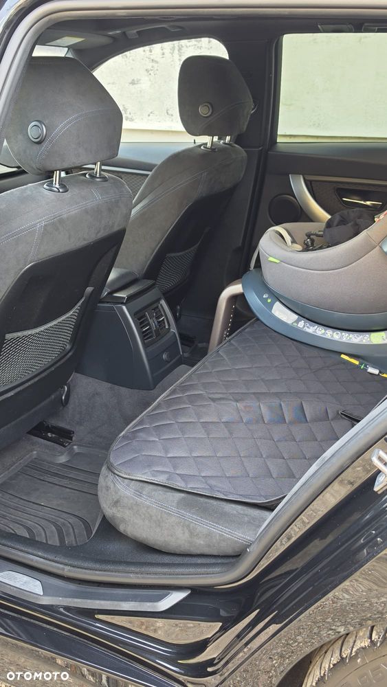 BMW Seria 3 330d M Sport - 14