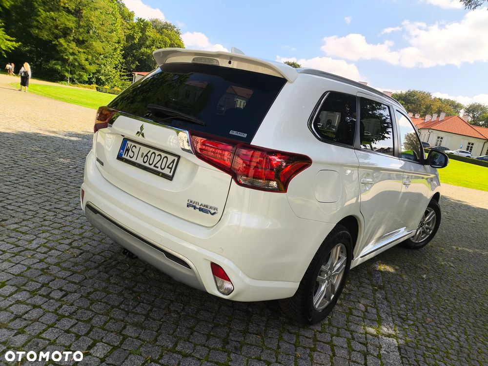 Mitsubishi Outlander 2.4 4WD - 10