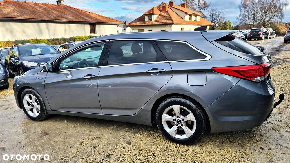 Hyundai i40 Kombi blue 1.6 Family+ - 20