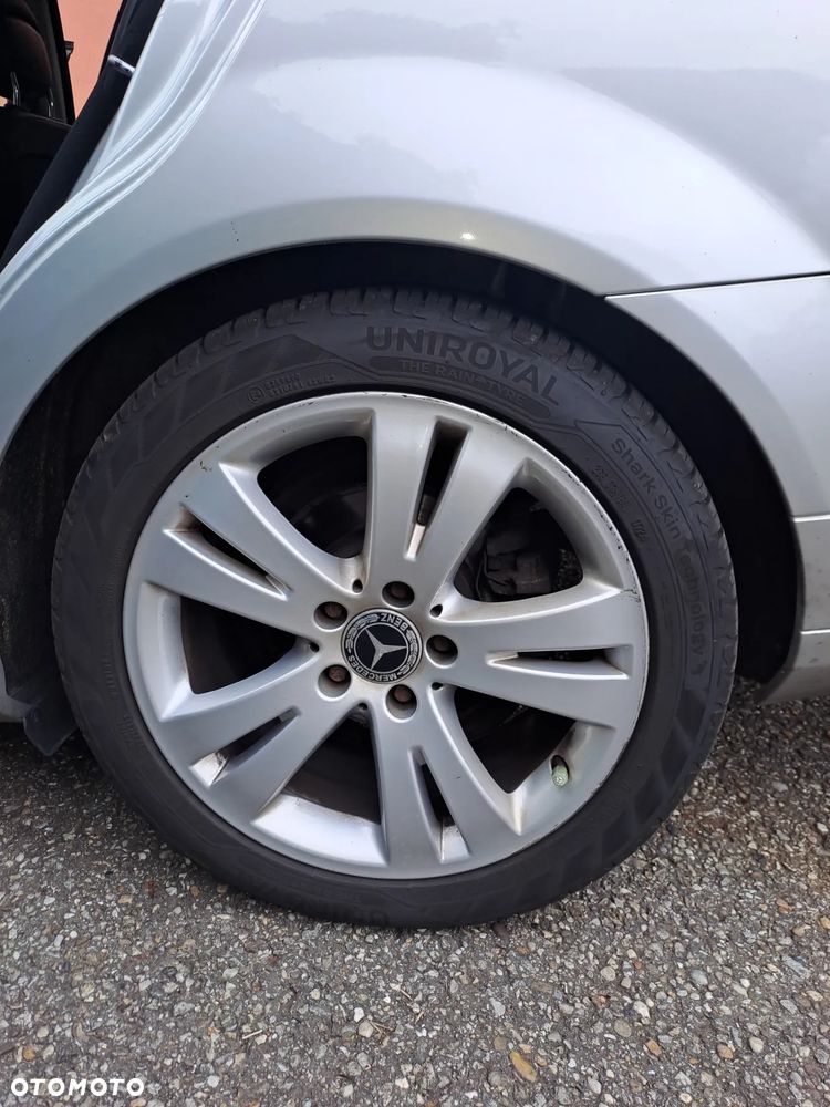 Mercedes-Benz Klasa C 200 T CDI DPF Automatik BlueEFFICIENCY Avantgarde - 18