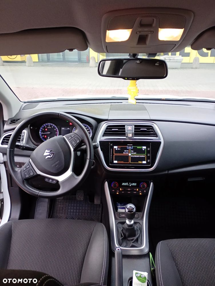Suzuki SX4 S-Cross 1.4 T Premium - 6