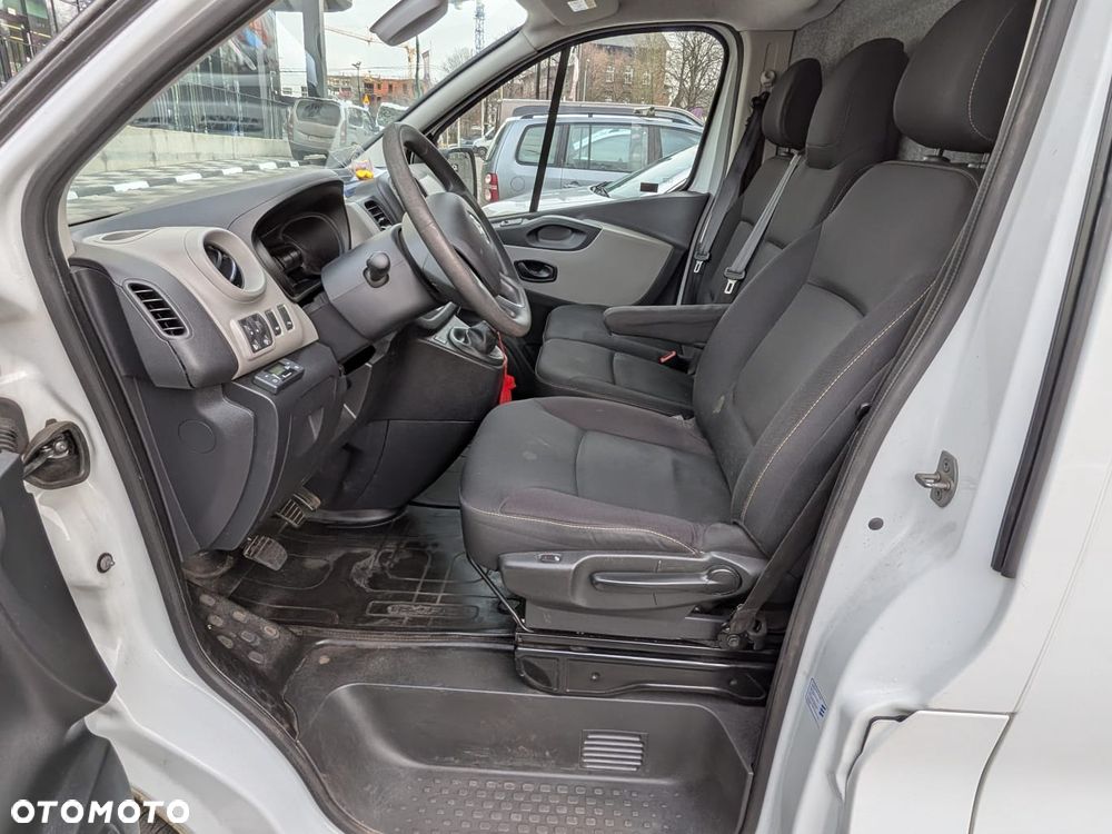 Renault Trafic - 6