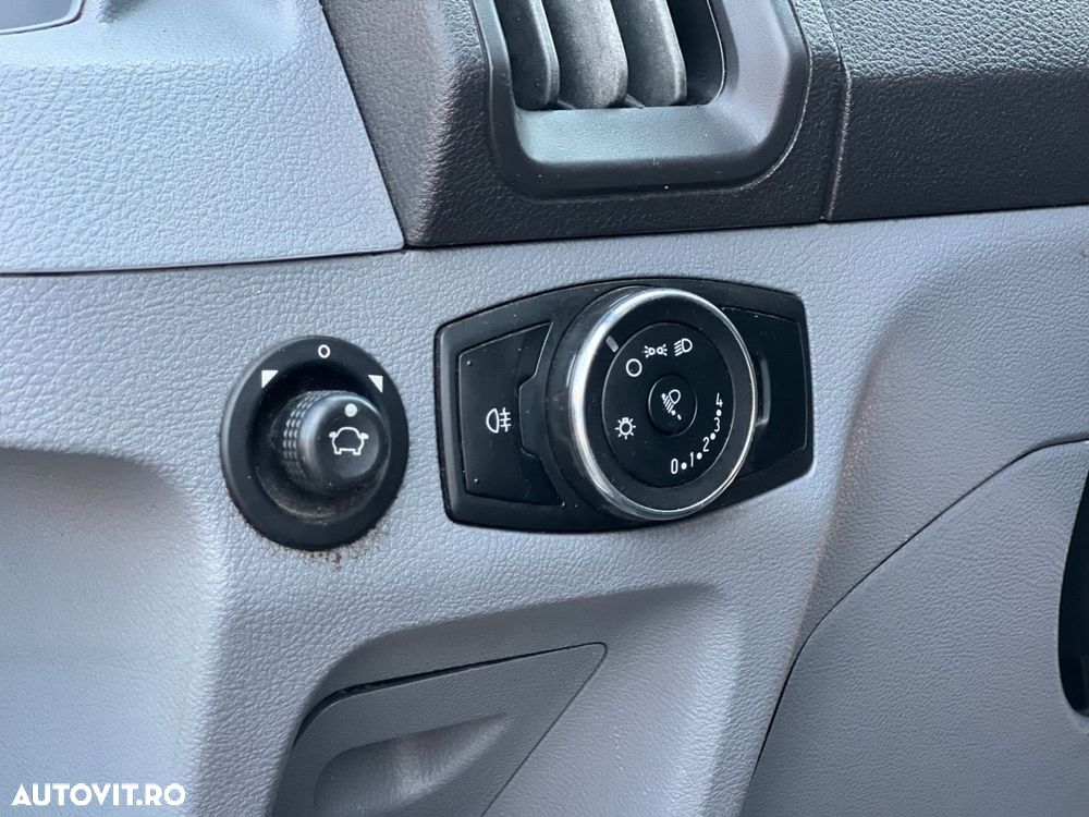 Ford Transit - 11