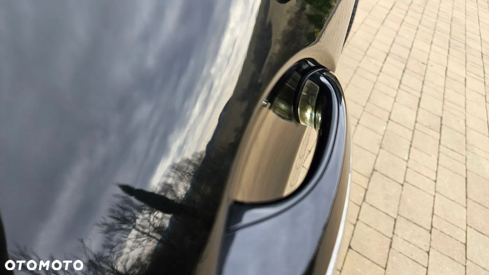 BMW Seria 5 525d xDrive Sport-Aut Modern Line - 23