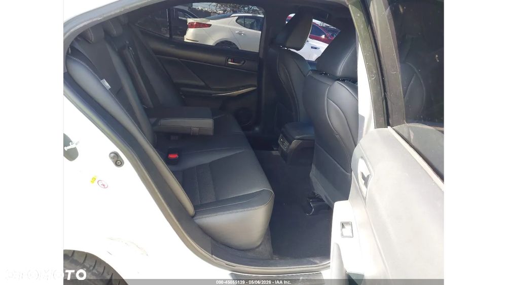 Lexus IS 200t F Sport - 10