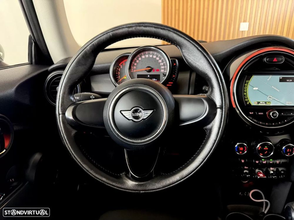 MINI 3 Portas One D - 39