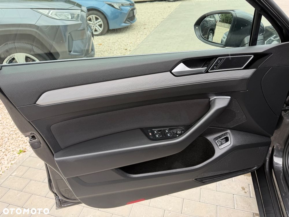 Volkswagen Passat 1.5 TSI EVO Business DSG - 16