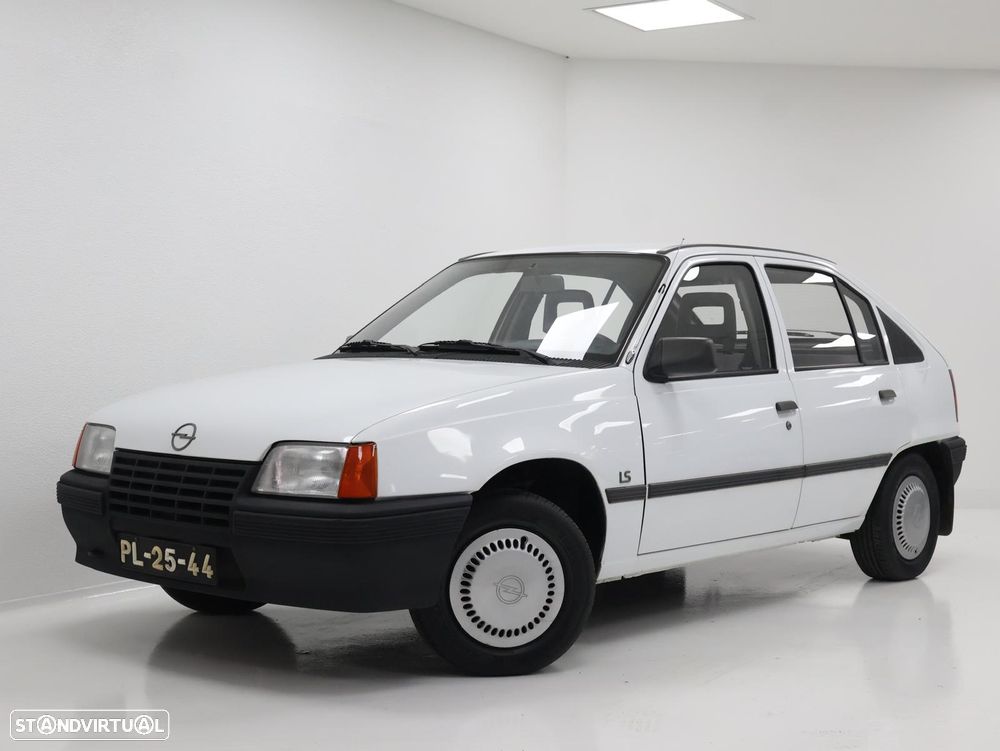 Opel Kadett 1.2 LS - 1