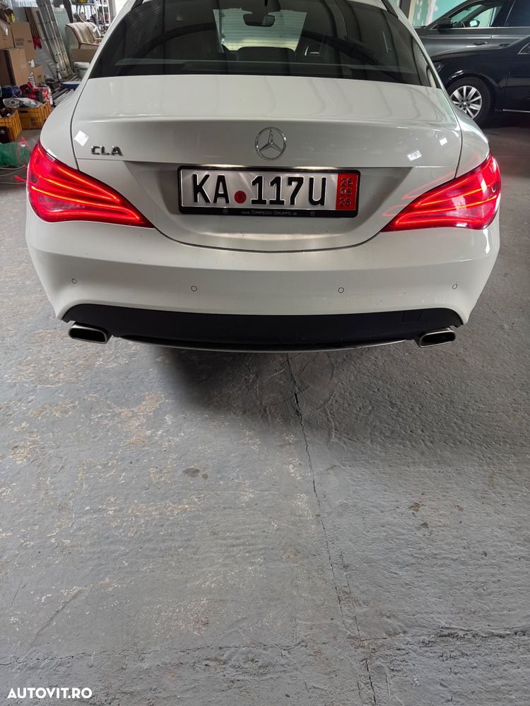 Mercedes-Benz CLA 180 - 8