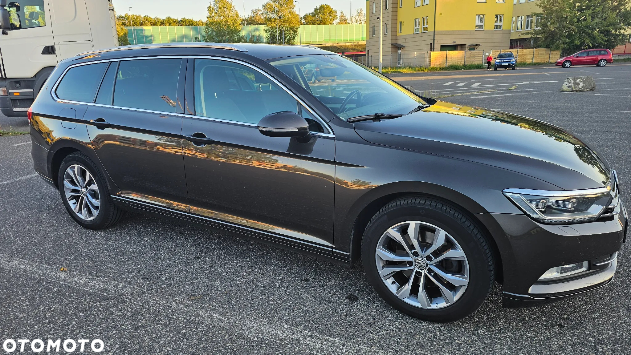 Volkswagen Passat 2.0 TDI BMT Comfortline DSG - 4