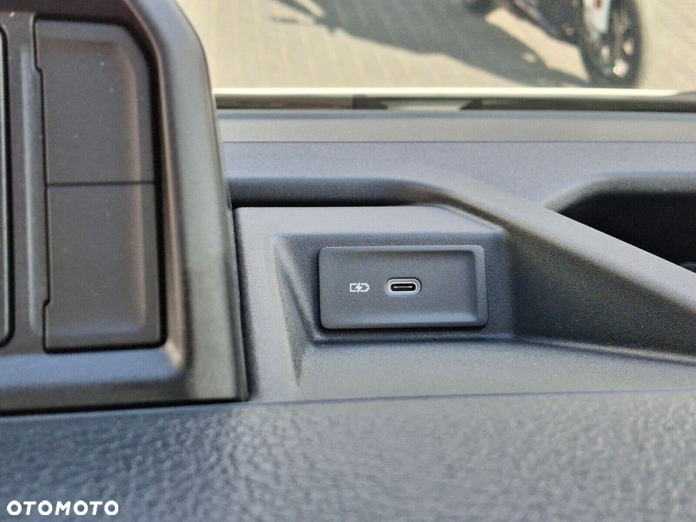 Volkswagen Crafter Laweta 2.0 TDI Automat - 25