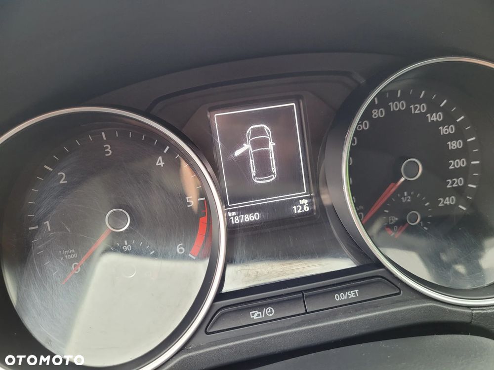 Volkswagen Polo - 7