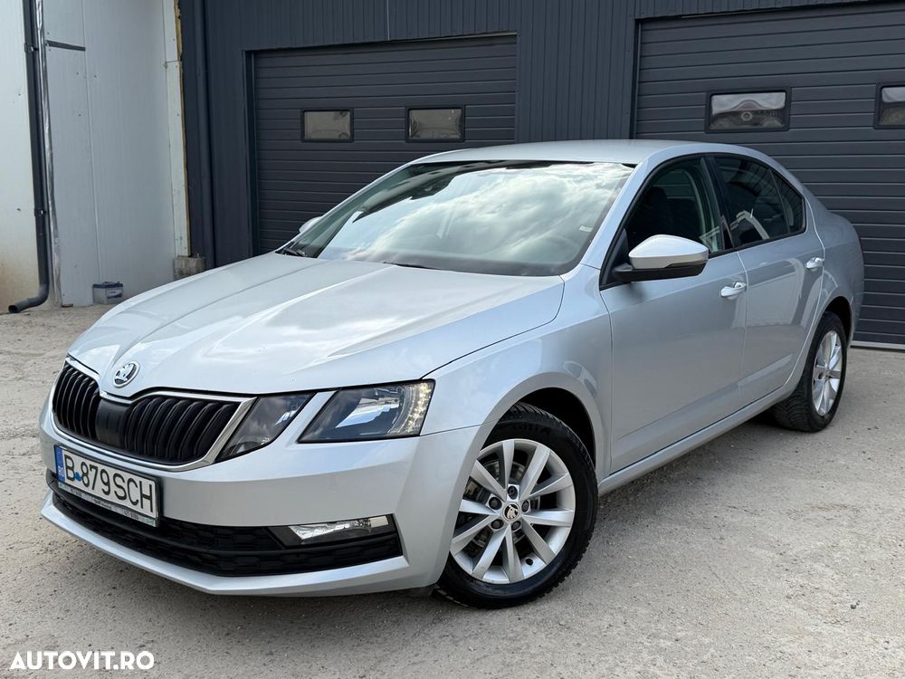 Skoda Octavia 2.0 TDI DSG Ambition - 2