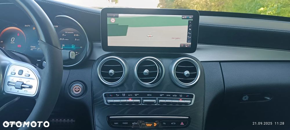 Mercedes-Benz Klasa C 220 d T 9G-TRONIC AMG Line - 19