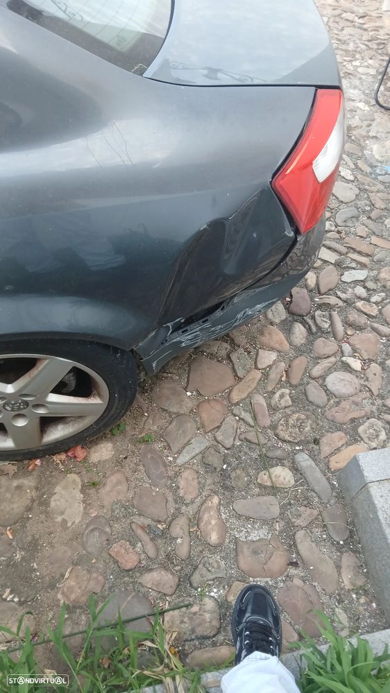 Audi A4 2.5 TDI quattro - 5