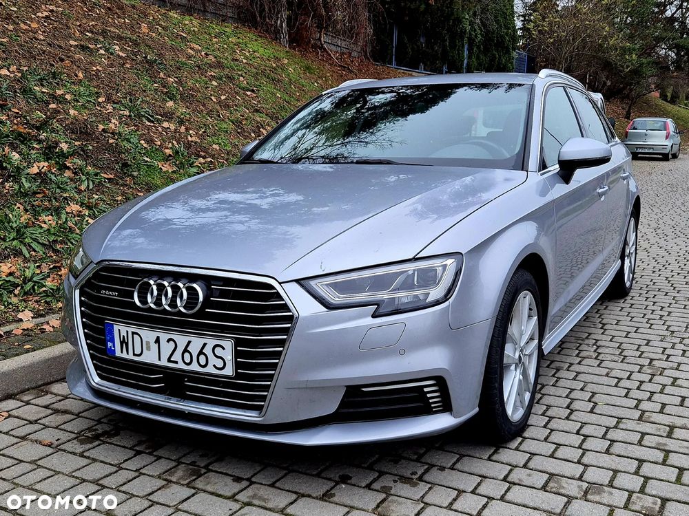 Audi A3 Sportback 1.4 TFSI e-tron Sport S tronic - 1