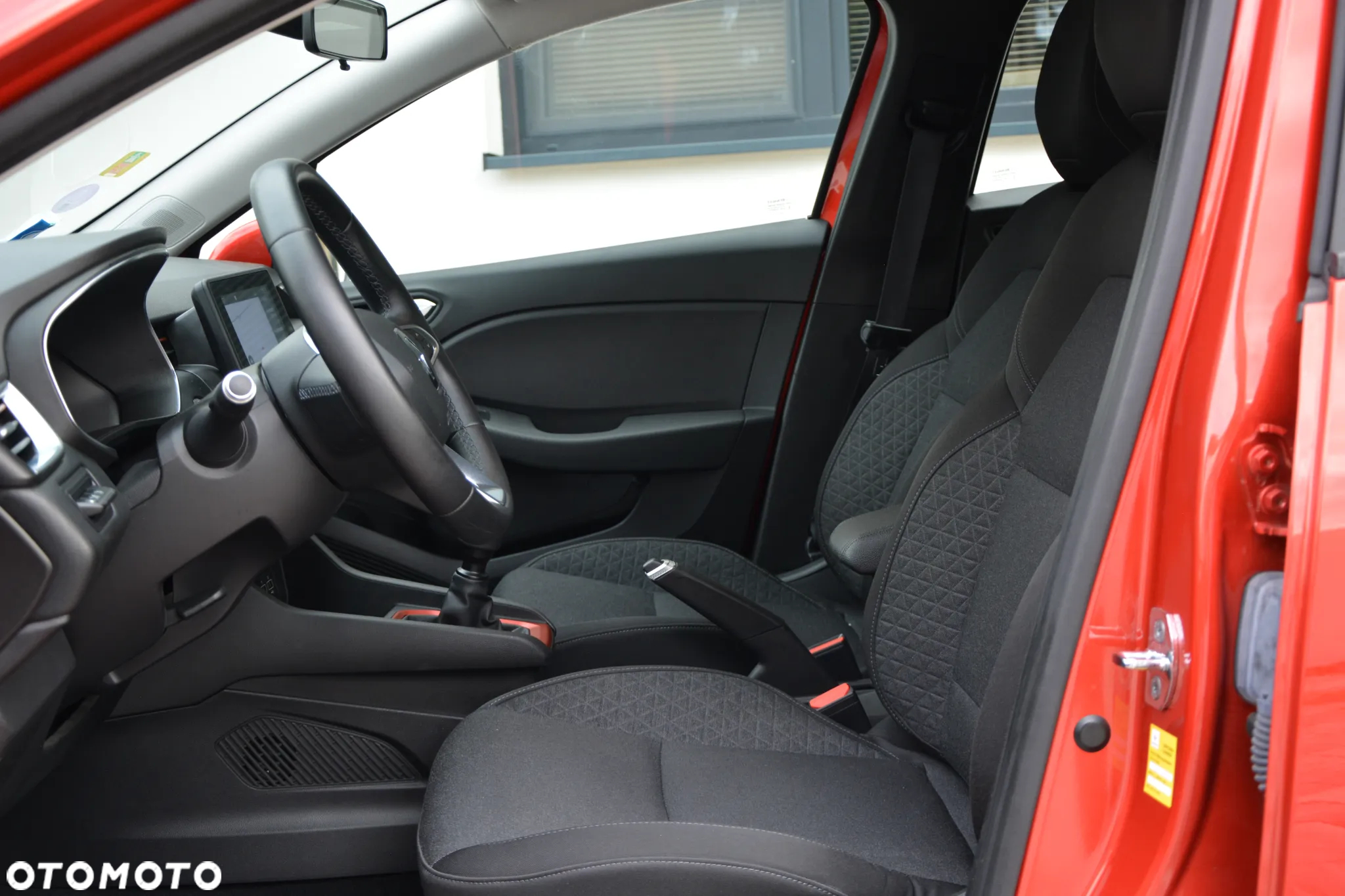 Renault Clio - 11