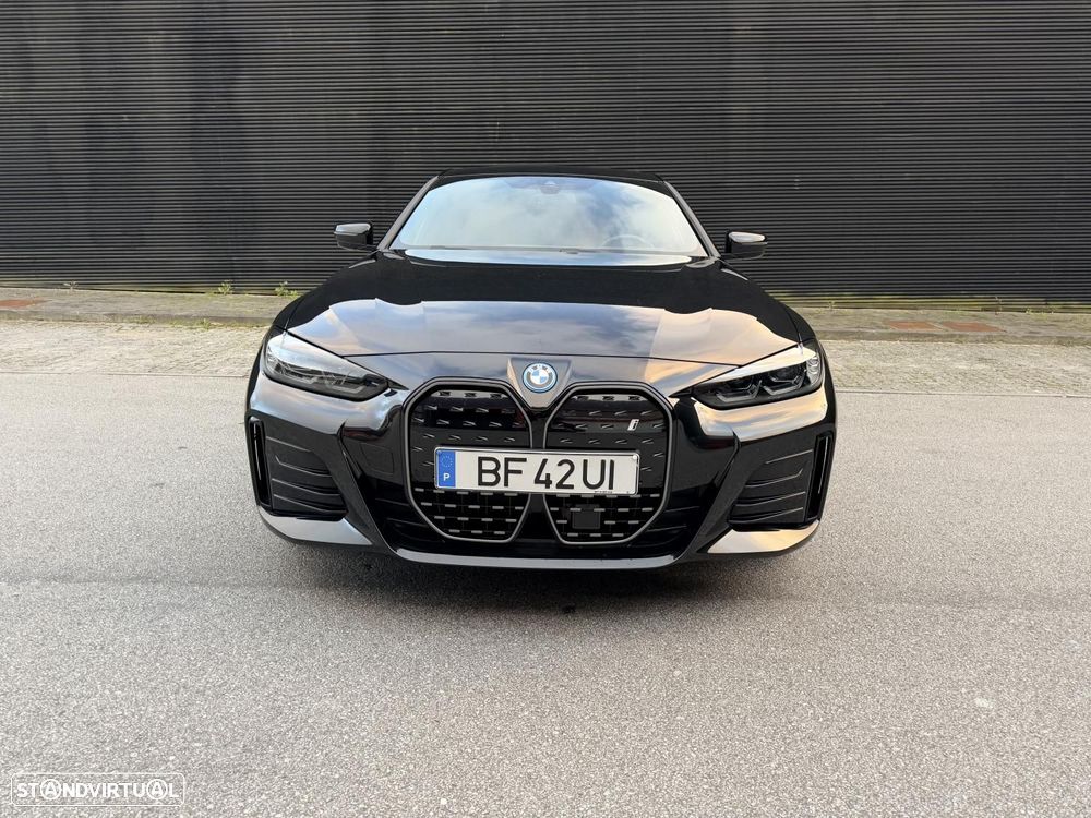 BMW i4 eDrive40 Pack Desportivo M Pro - 32