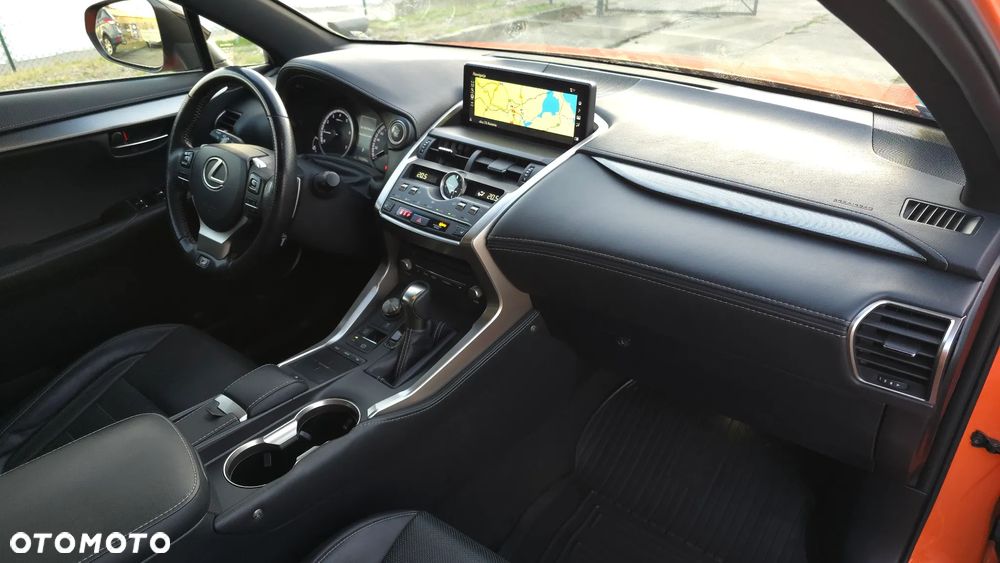 Lexus NX 300 F Sport AWD - 28
