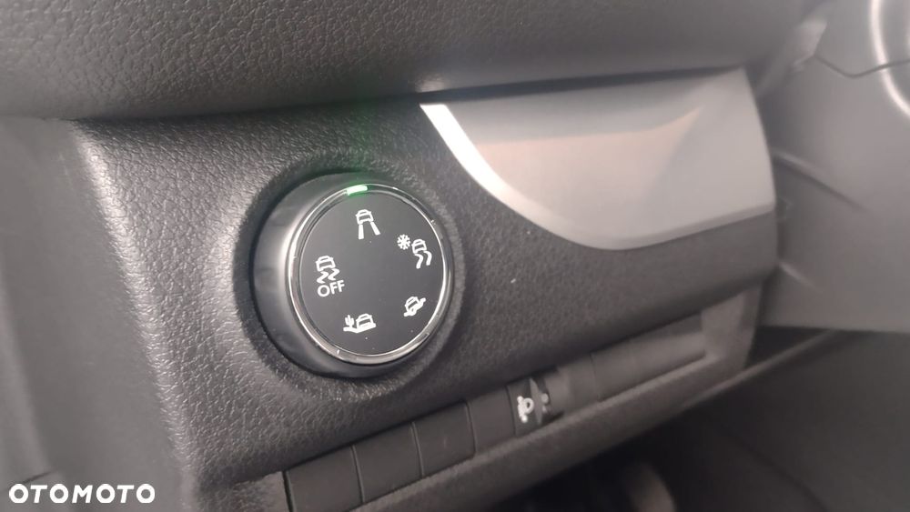 Fiat SCUDO furgon Lounge MAXI 2.0 145KM ASO 3-msc - 20