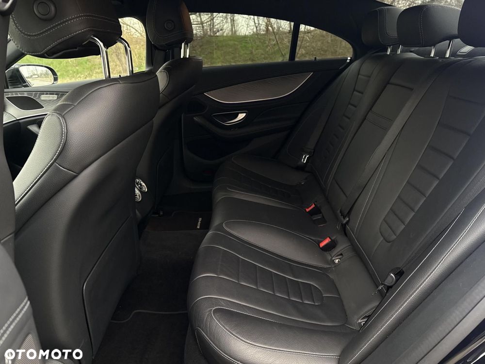 Mercedes-Benz CLS - 21