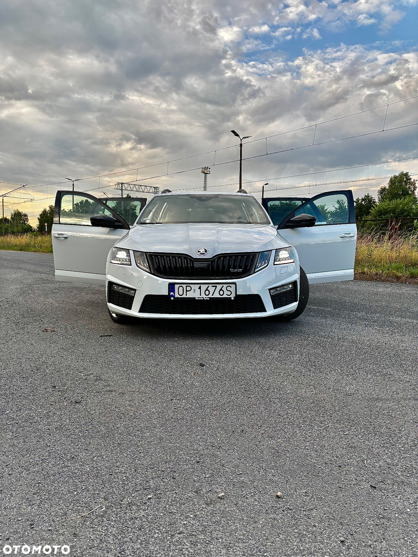 Skoda Octavia 2.0 TDI RS DSG - 14