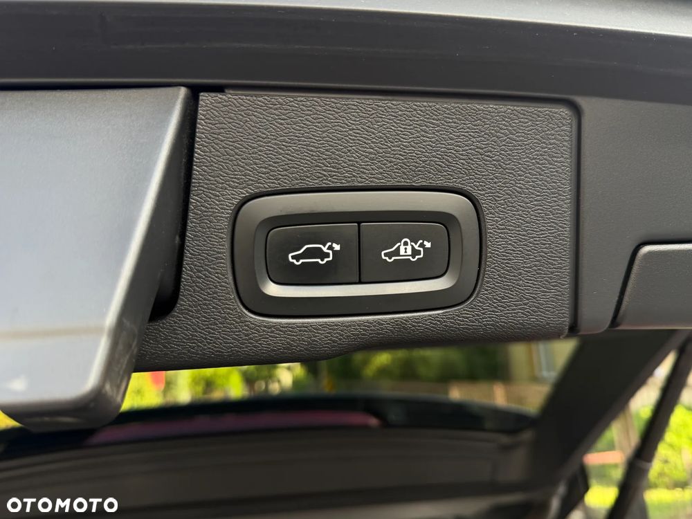 Volvo XC 60 T8 AWD Plug-In Hybrid Inscription - 36