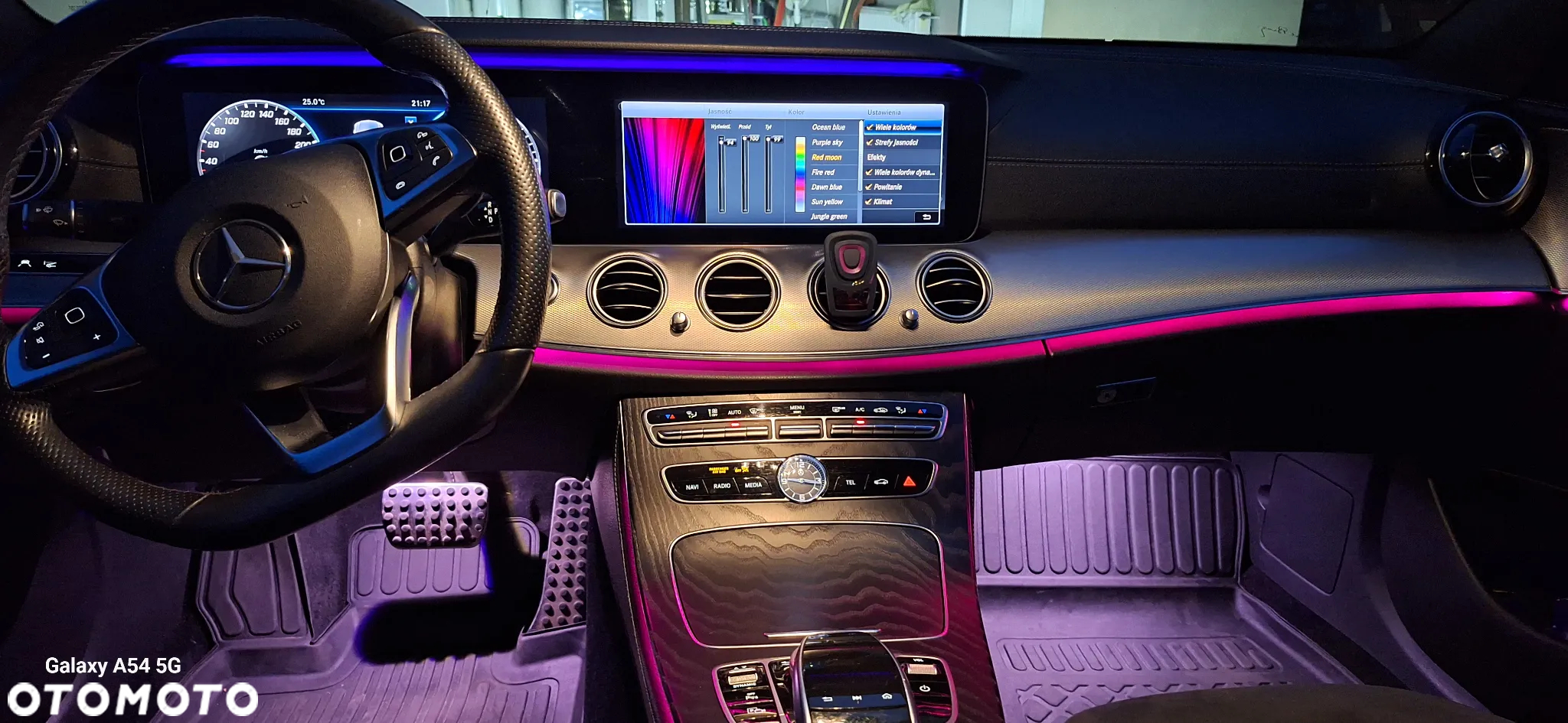 Mercedes-Benz Klasa E 220 d 4Matic 9G-TRONIC AMG Line - 20