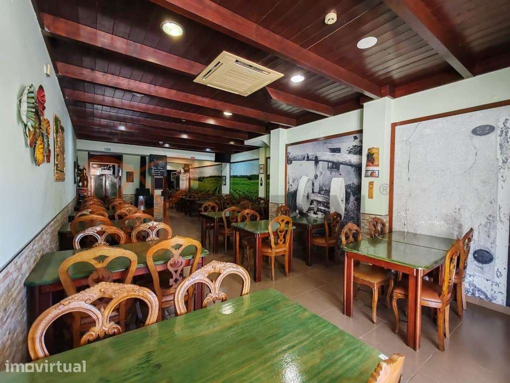 Edifício Comercial, Restaurante e Residencial com Licença de Alojam... - Grande imagem: 4/33