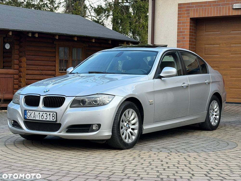BMW Seria 3 320d xDrive DPF - 8