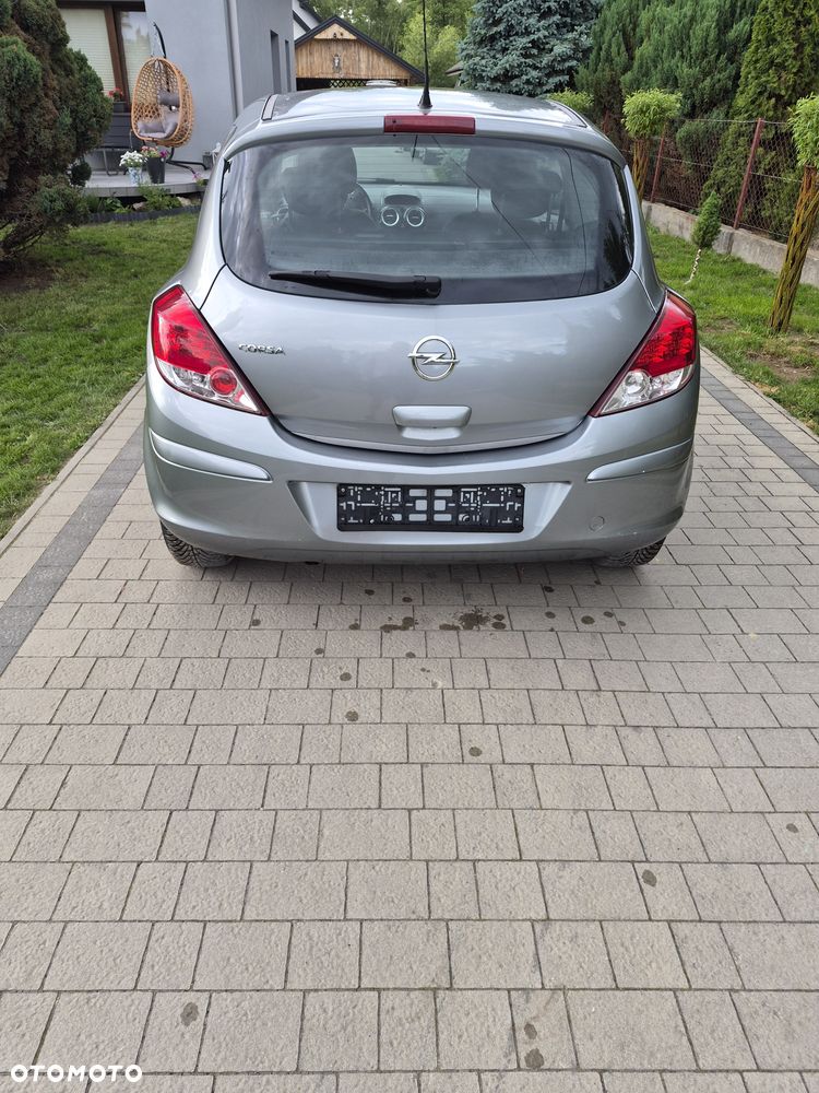 Opel Corsa - 4