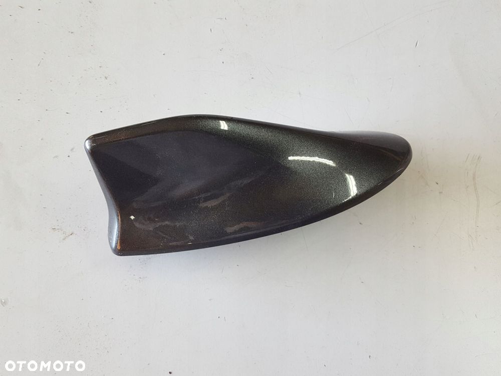 TOYOTA LAND CRUISER 150 LIFT 18-22r ANTENA DACHOWA PŁETWA 1G3 - 1