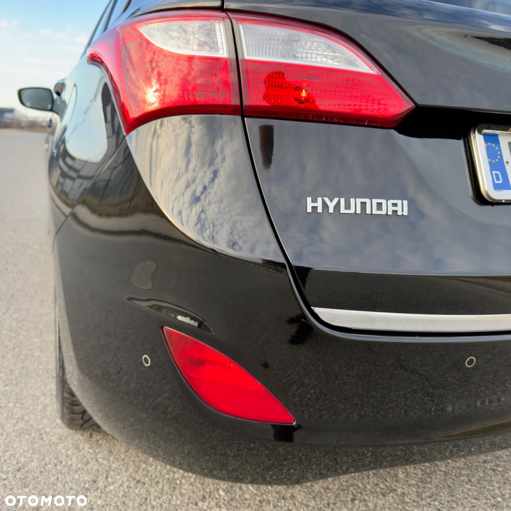 Hyundai i30 1.4 Fifa World Cup Edition - 40