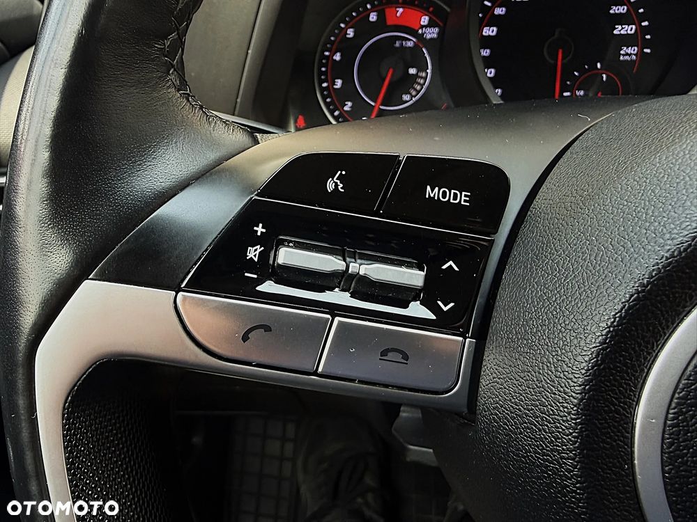 Hyundai Elantra 1.6 Smart CVT - 26