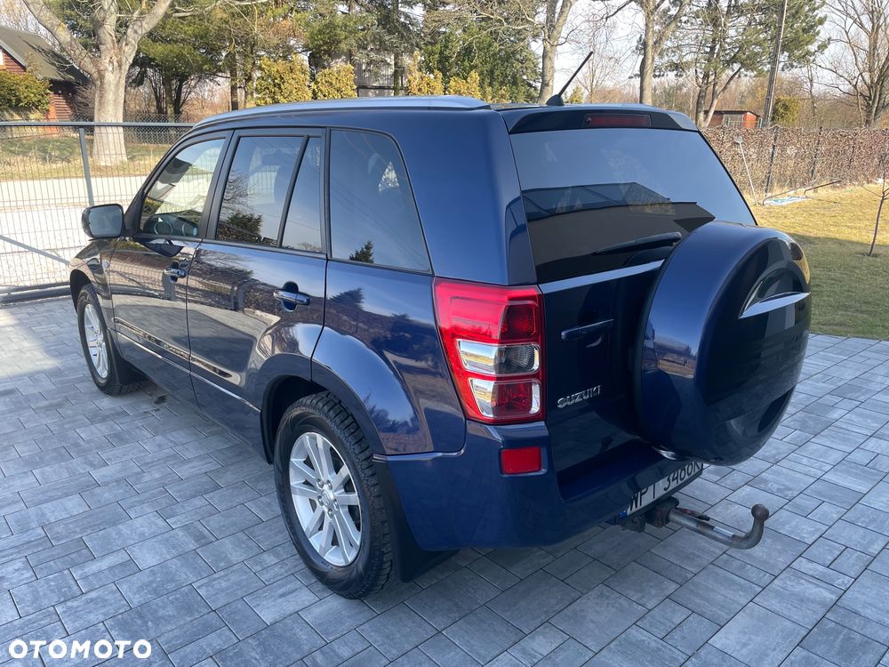 Suzuki Grand Vitara 2.0 Comfort Limited - 25