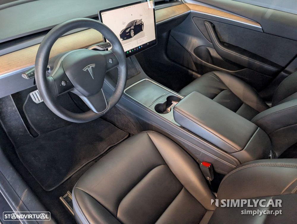 Tesla Model 3 - 6