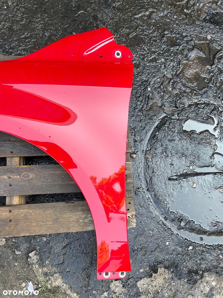 BŁOTNIK LEWY PRZÓD MERCEDES BENZ B KLASA W246 A2468810101 - 2