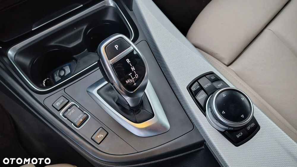 BMW Seria 3 - 23