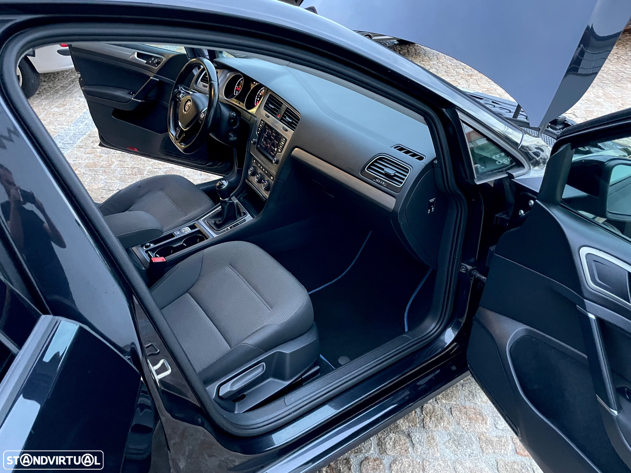 VW Golf Variant 1.6 TDi Highline - 29