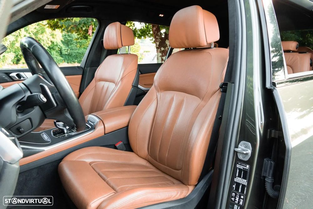 BMW X7 40 d xDrive Pack M - 9