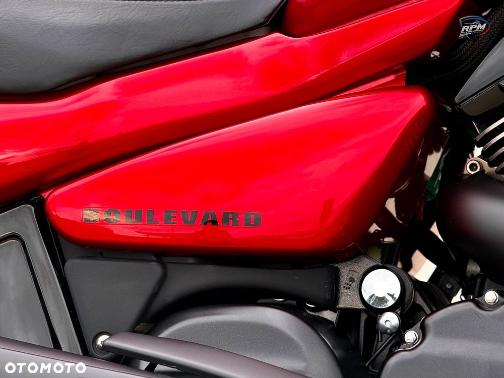 Suzuki Boulevard - 19