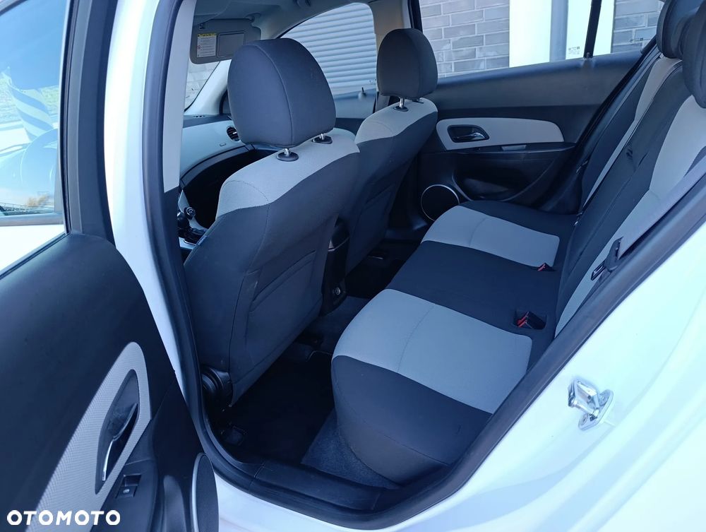 Chevrolet Cruze 1.8 LTZ - 13