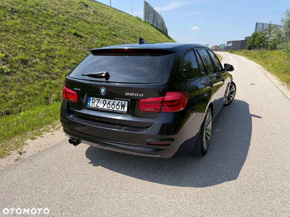 BMW Seria 3 320d xDrive Sport Line - 12