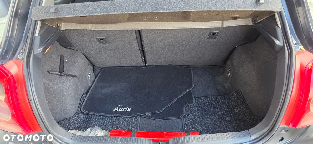 Toyota Auris 2.0 D-4D Prestige - 14