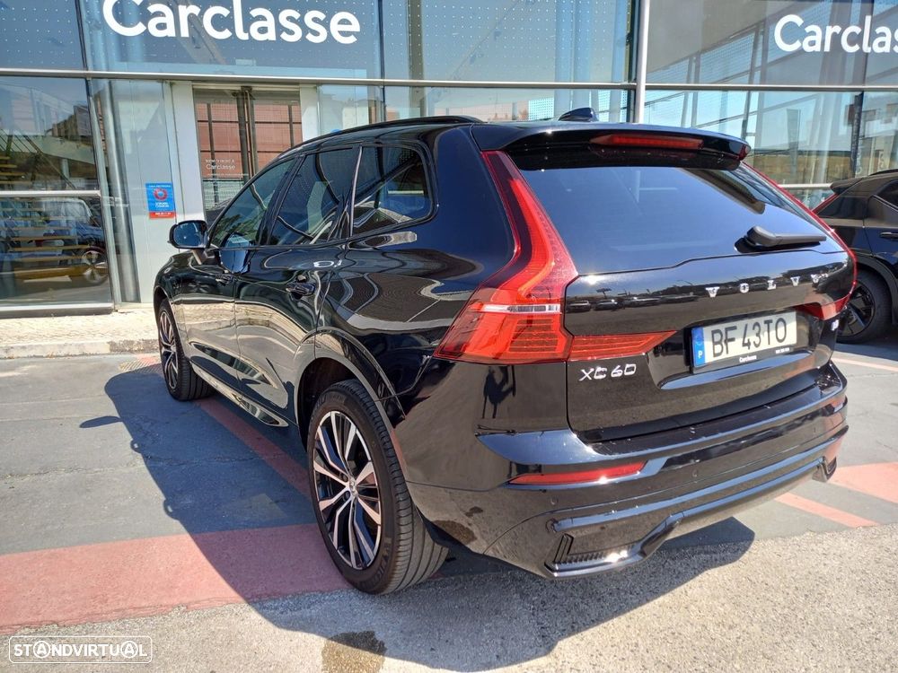 Volvo XC 60 2.0 B4 Plus Dark - 9